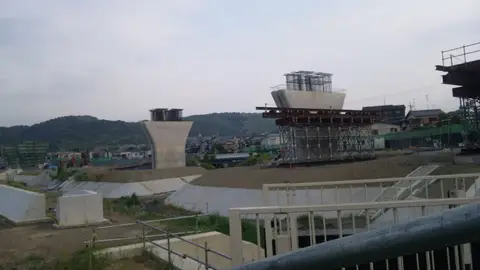 にそと