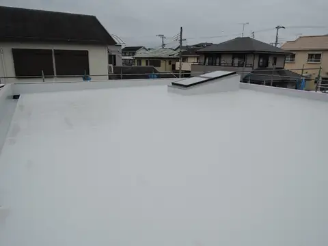 新庄のスクエアコートハウス　-屋根防水＆照明チェック-