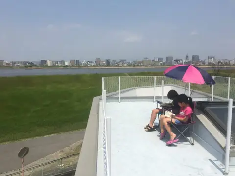 読書中
