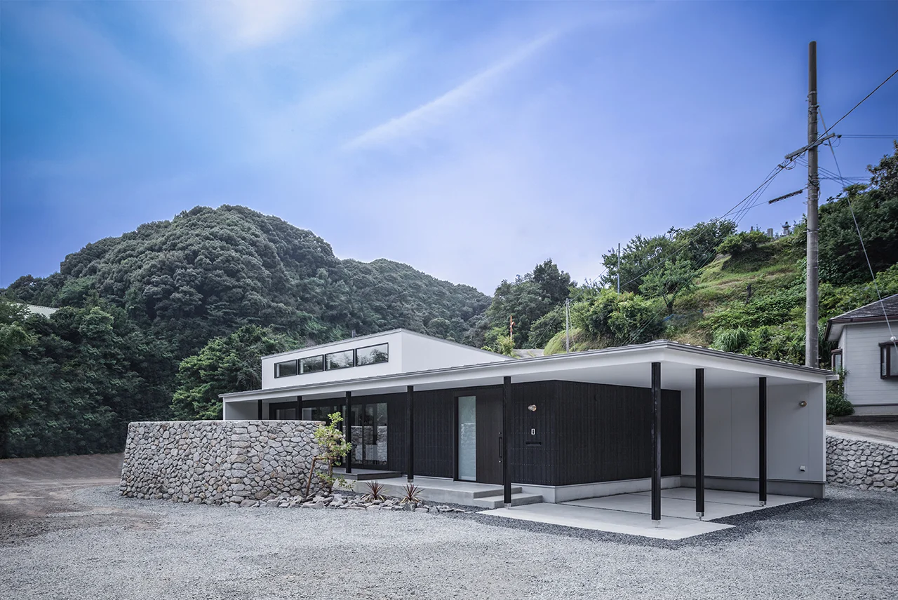 上芳養のコートハウス